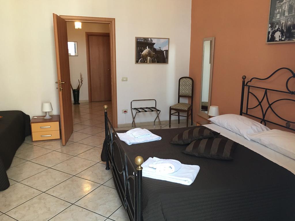 Platamone Rooms Katania Zewnętrze zdjęcie